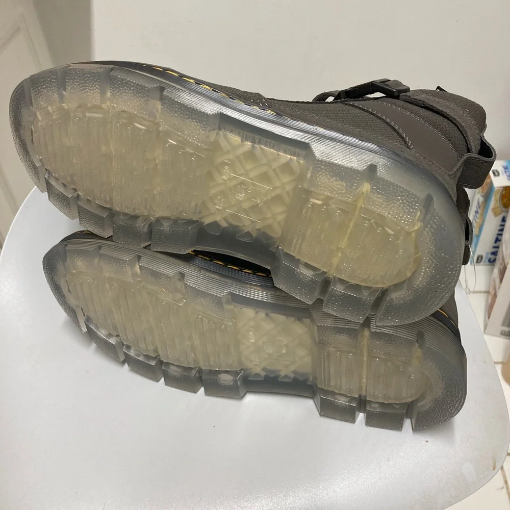 Dr. Martens Combs Tech Women Boots NEW - Picture 5 of 5